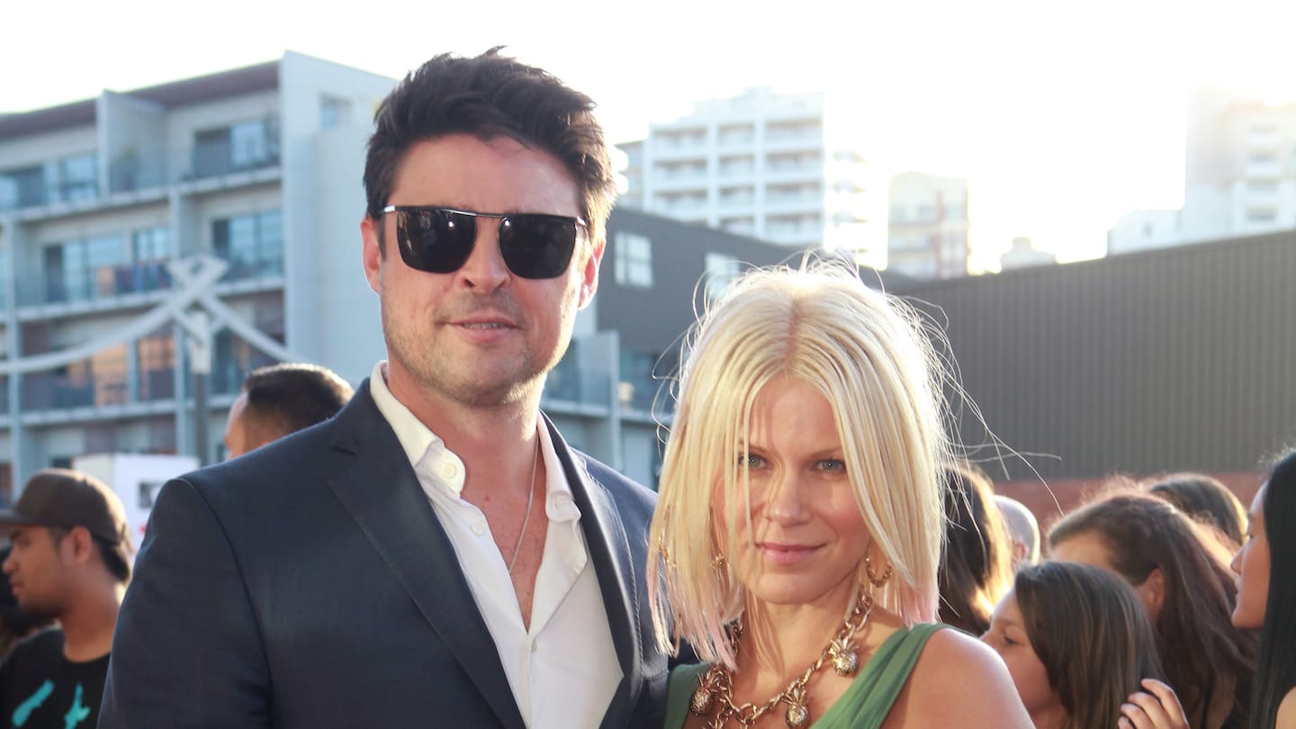 is karl urban married