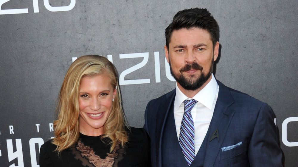 is karl urban married