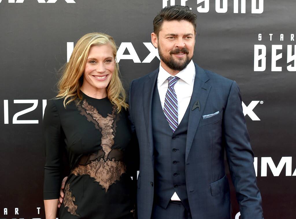 is karl urban married