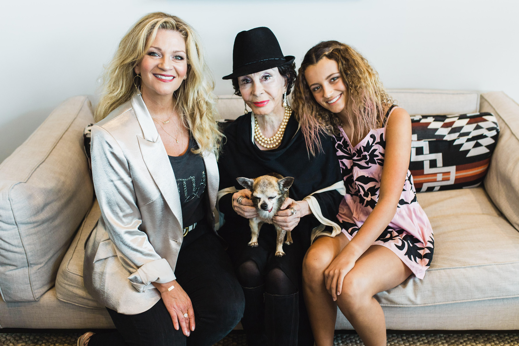 marisa wayne siblings