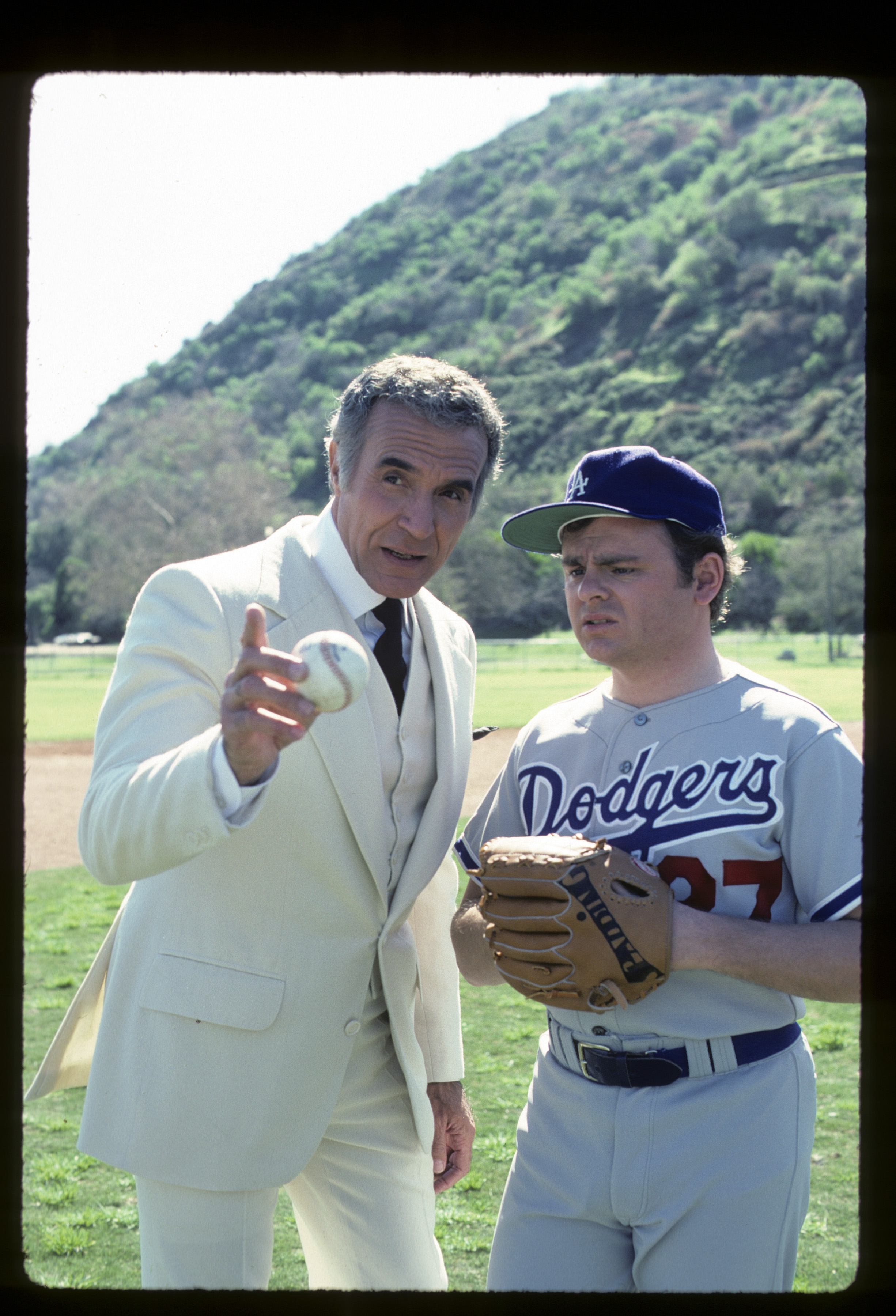 gary burghoff height