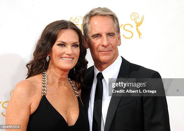 scott bakula's wife