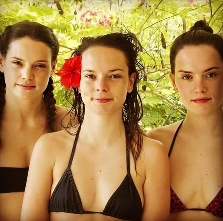 daisy ridley sister