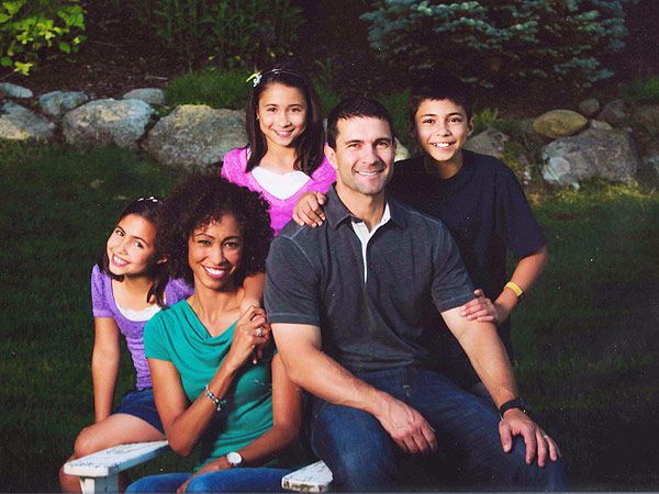 jonathan bailey wife sage steele