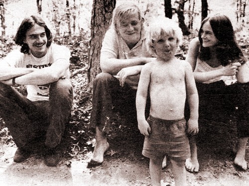 james taylor siblings