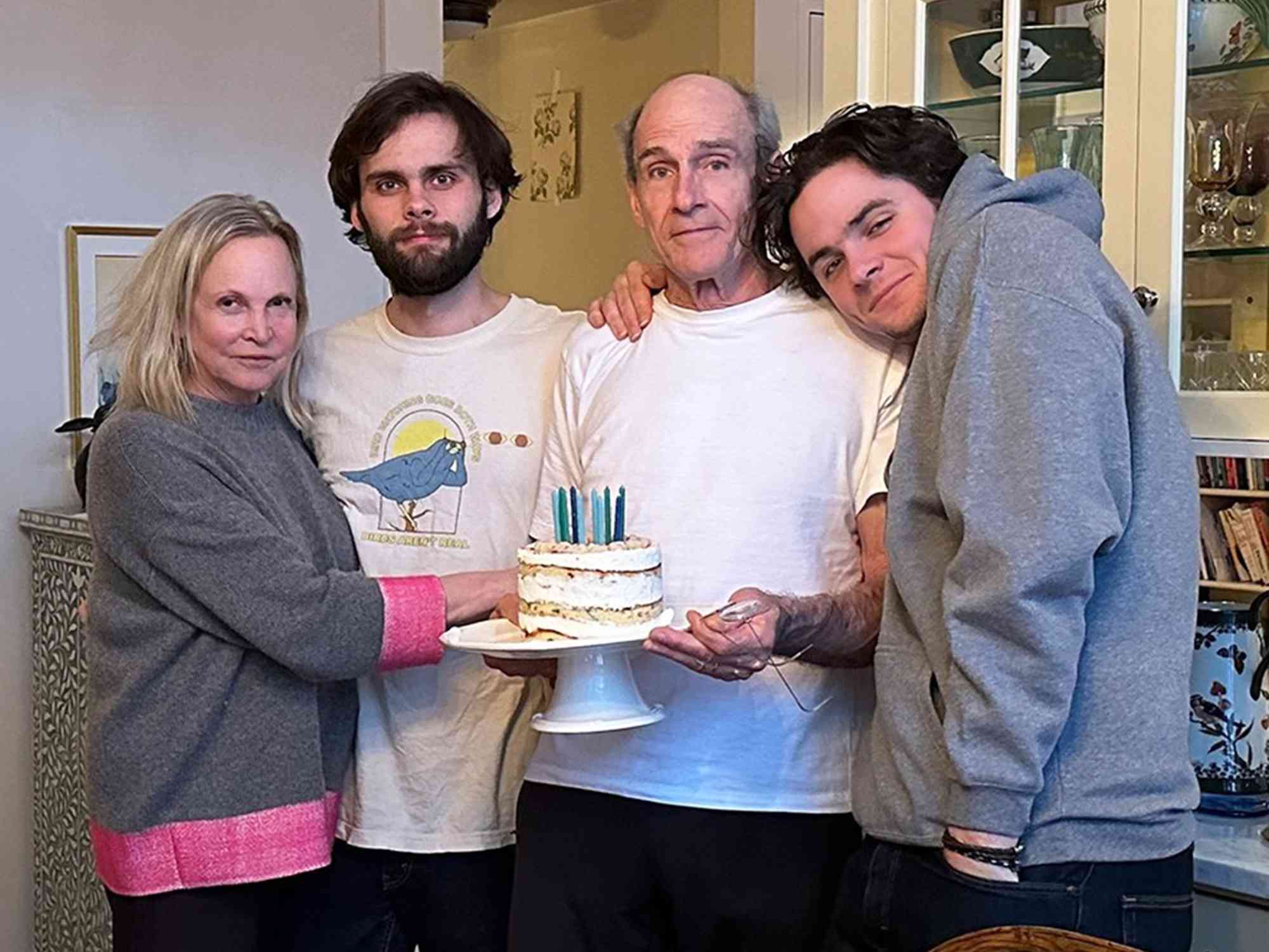 does james taylor have grandchildren