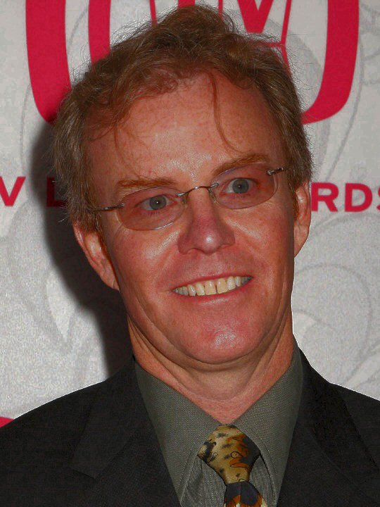 how old is mike lookinland