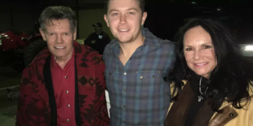 randy travis first wife