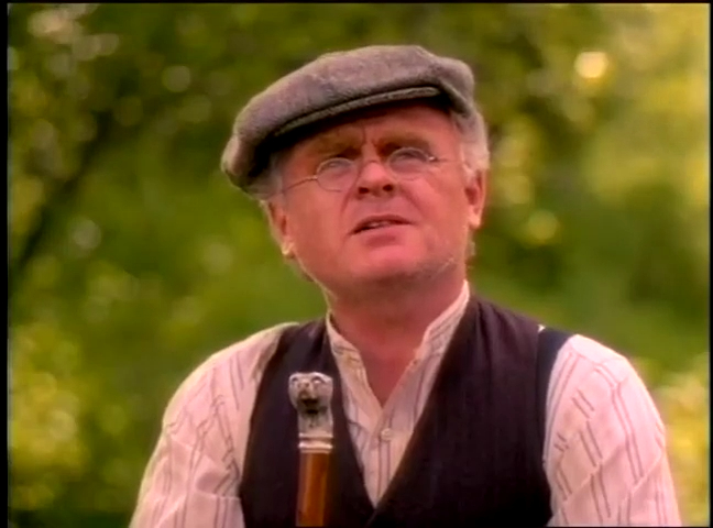 gary burghoff height