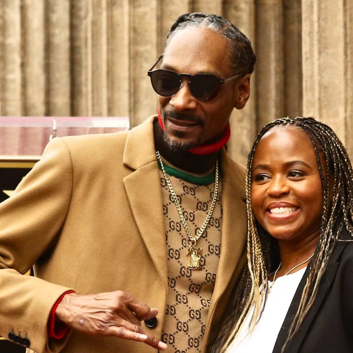 how many years has snoop dogg been married