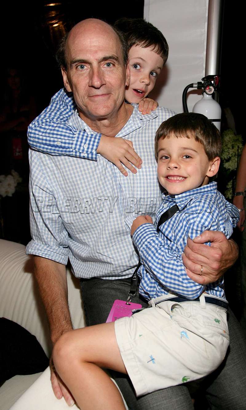 does james taylor have grandchildren