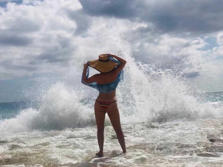 shania twain swimsuit